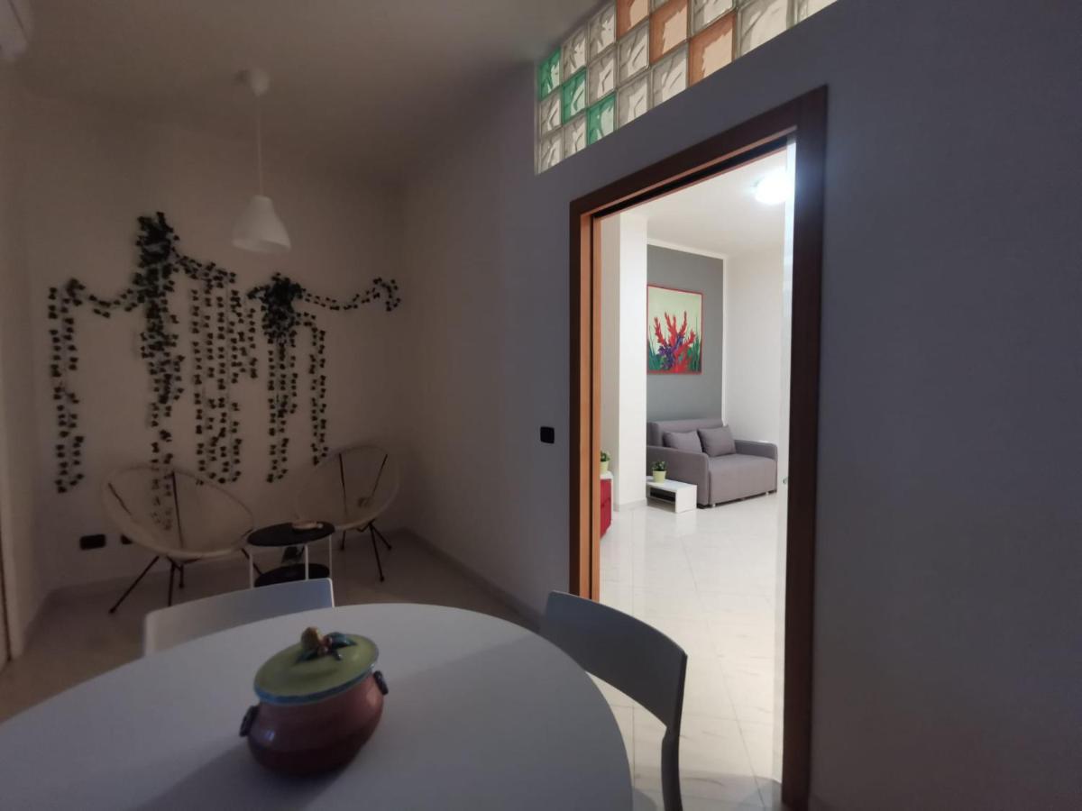 Comfort Apartment And Terrace Nel Cuore Di Bari Exterior foto