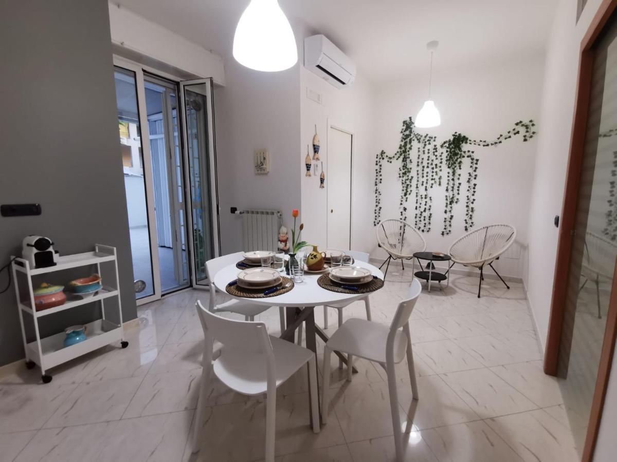 Comfort Apartment And Terrace Nel Cuore Di Bari Exterior foto